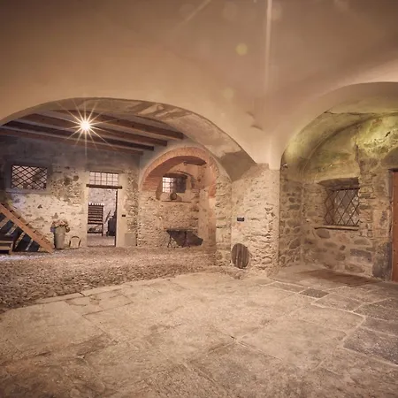 Le Corti Dei Sassi Bed & Breakfast Berbenno di Valtellina